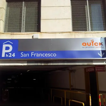 アパート Pizzoli バーリ